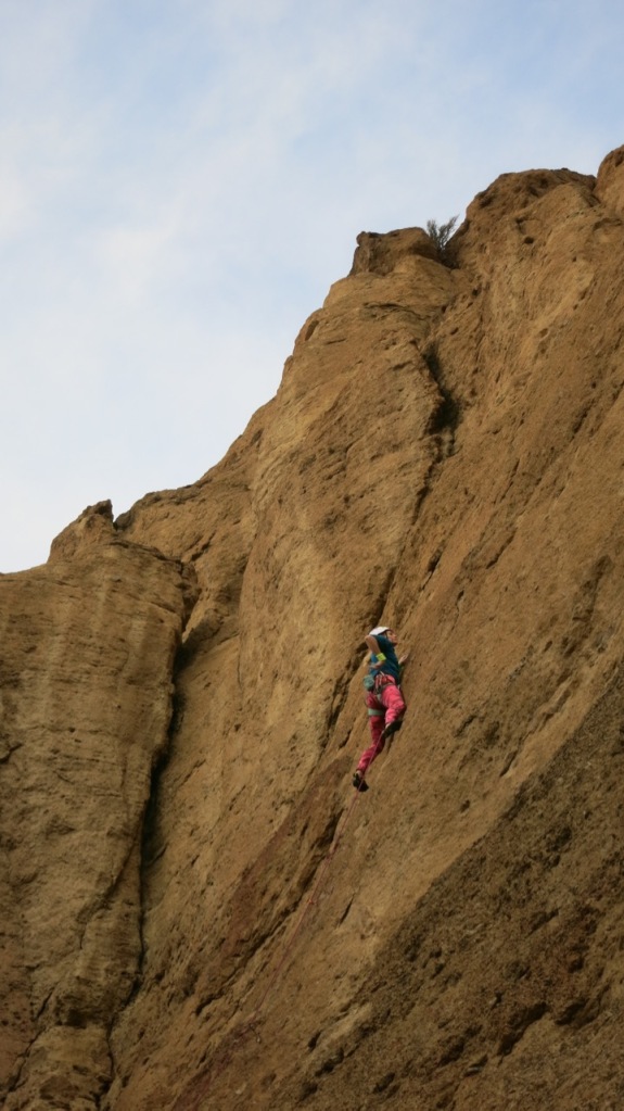 lead climbing, nubbins, pink tights